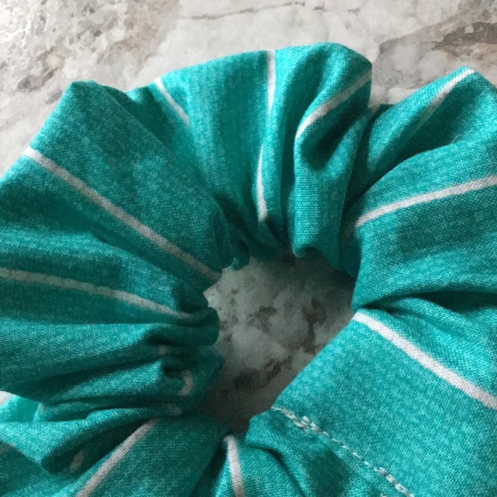 Turquoise aqua green white stripes scrunchie Tie
